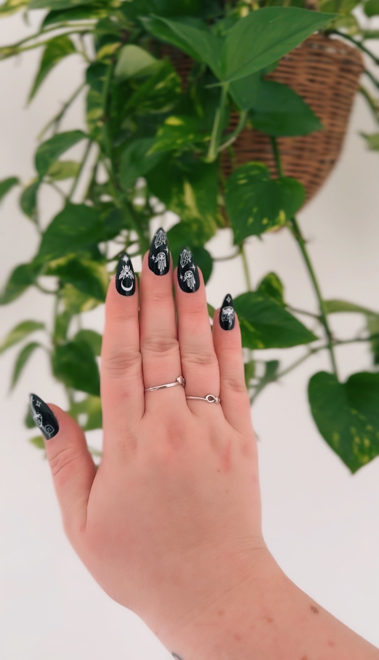 Cosmic Witch False Nails